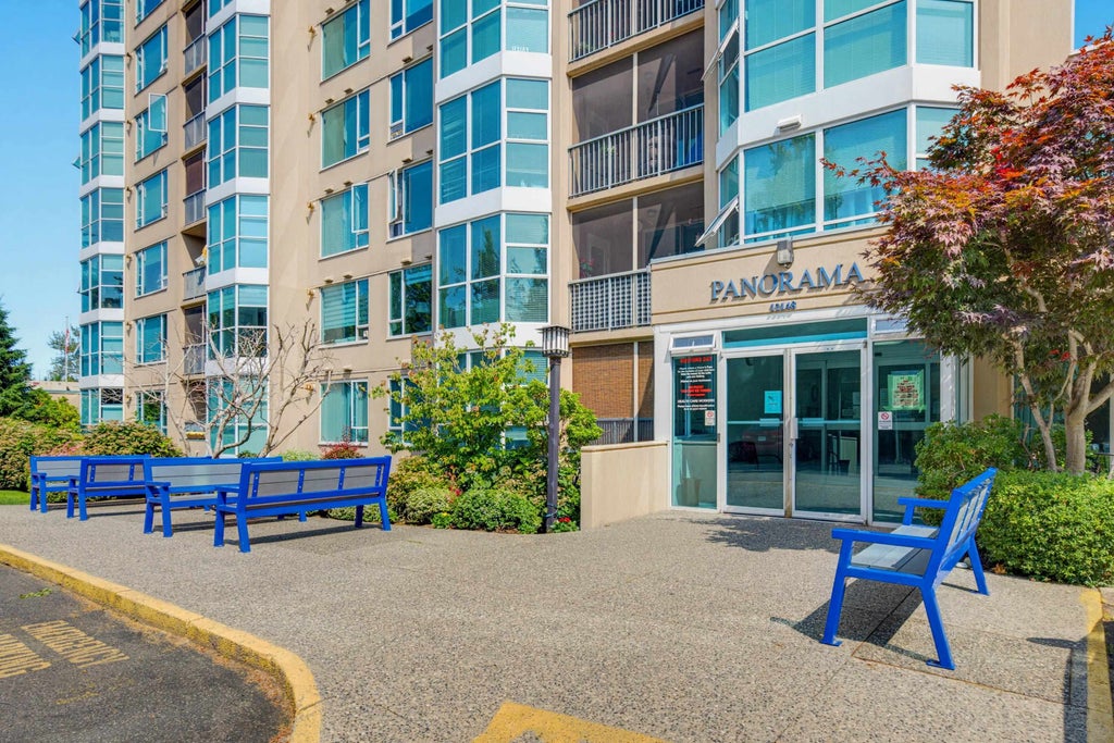 Photo of 12148 224 Street #402, Maple Ridge, BC V2X 3N8 (MLS # R3146117)