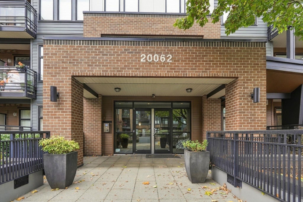 Photo of 20062 Fraser Highway #214, Langley, BC V3A 0E6 (MLS # R3174577)