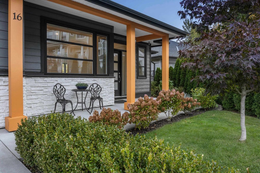 Photo of 50778 Ledgestone Place #16, Chilliwack, BC V2P 0E7 (MLS # R3177866)