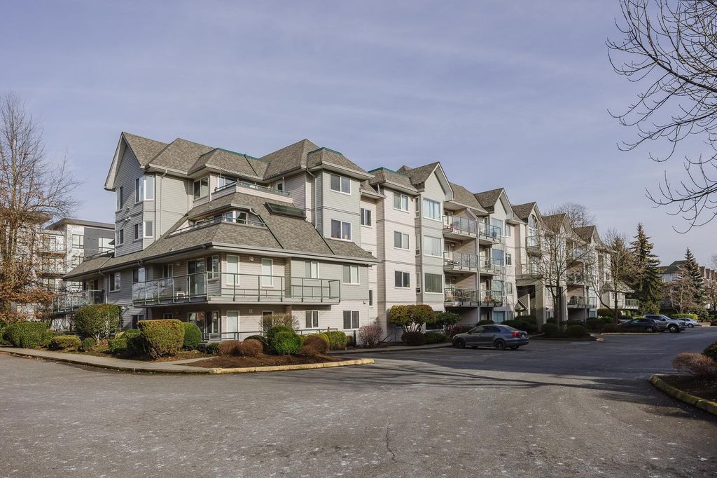 listing image 1102138738569351040