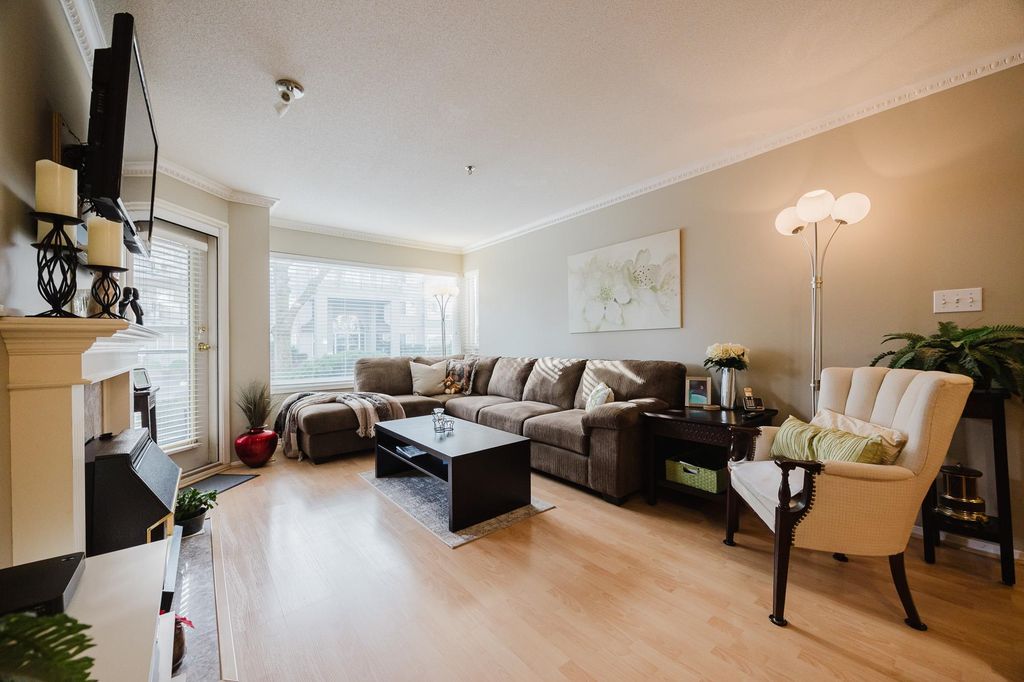 listing image 1109147215181011953