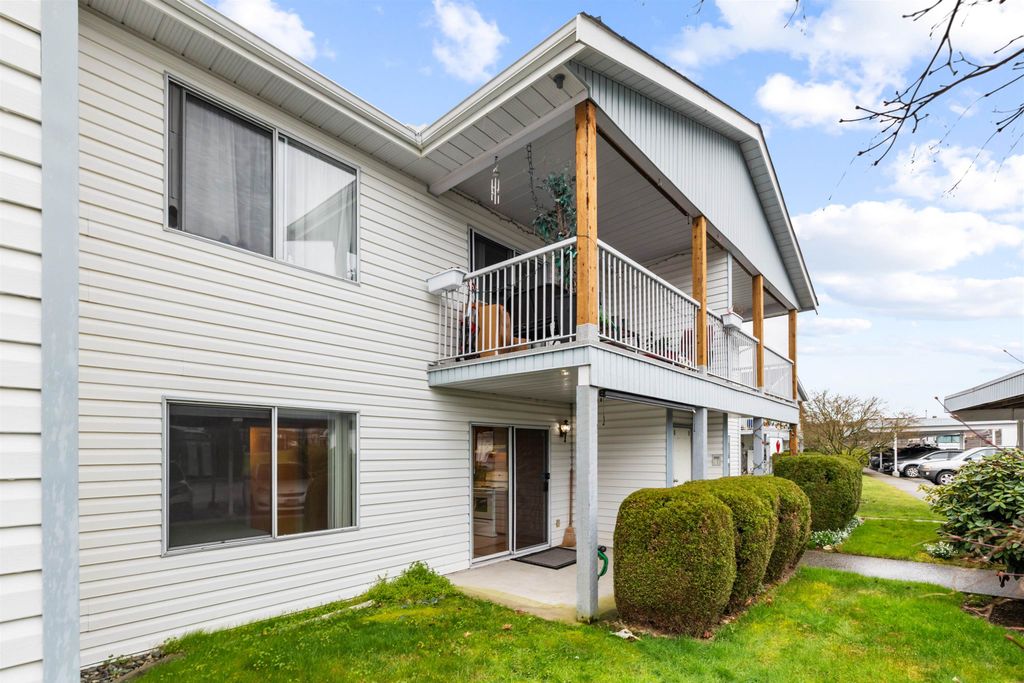 Photo of 32691 Garibaldi Drive #5, Abbotsford, BC V2T 5T7 (MLS # R3111142)