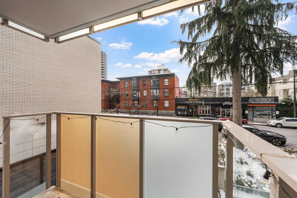 listing image 1103137165043562784