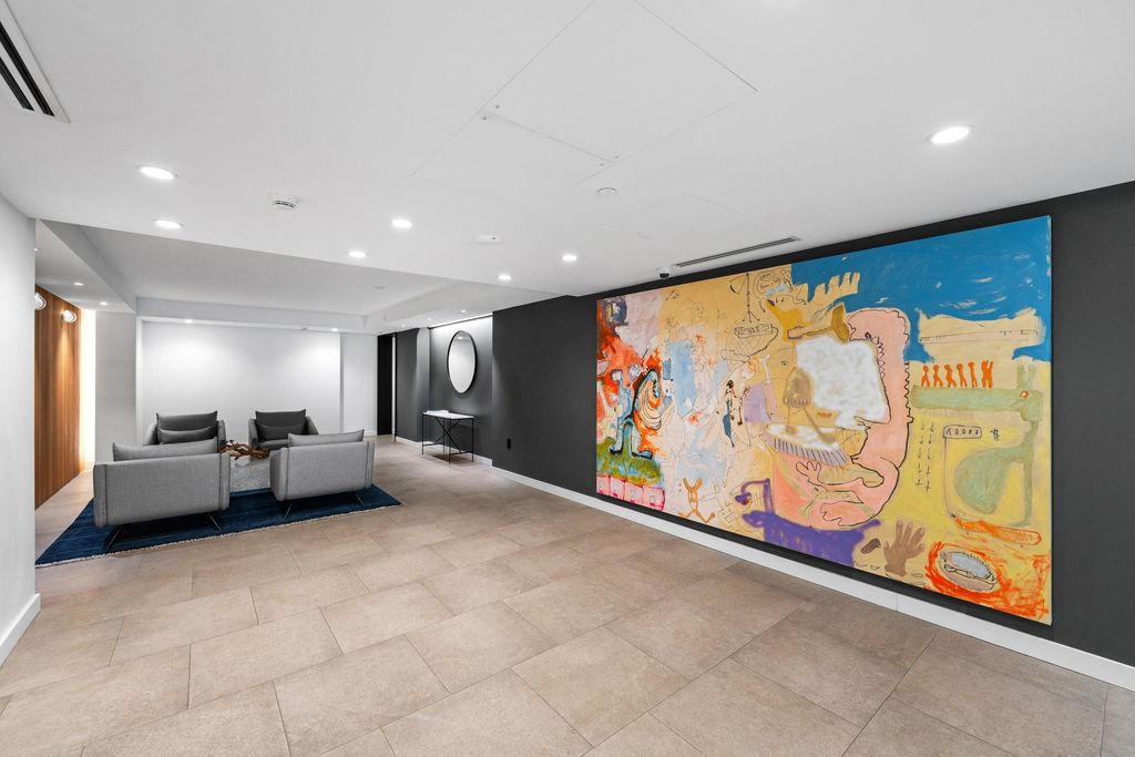 listing image 1106725587535362110
