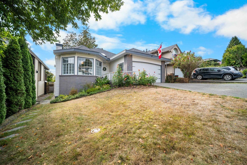 Photo of 23659 Tamarack Lane, Maple Ridge, BC V2W 1B4 (MLS # R3172300)