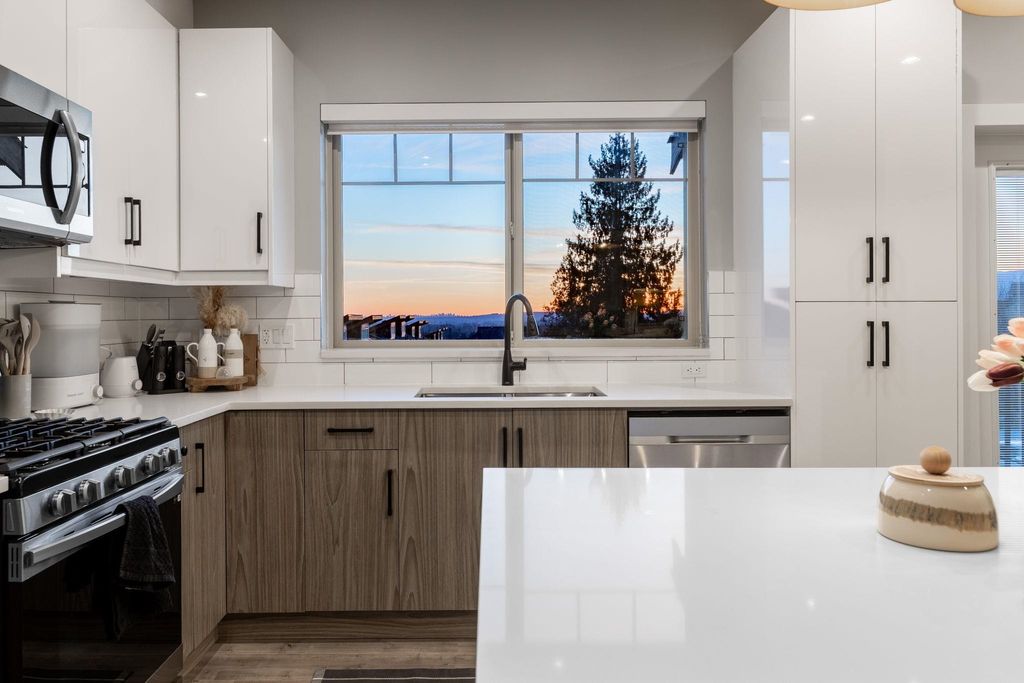 Photo of 23710 133 Avenue #1, Maple Ridge, BC V4R 2S5 (MLS # R3106394)