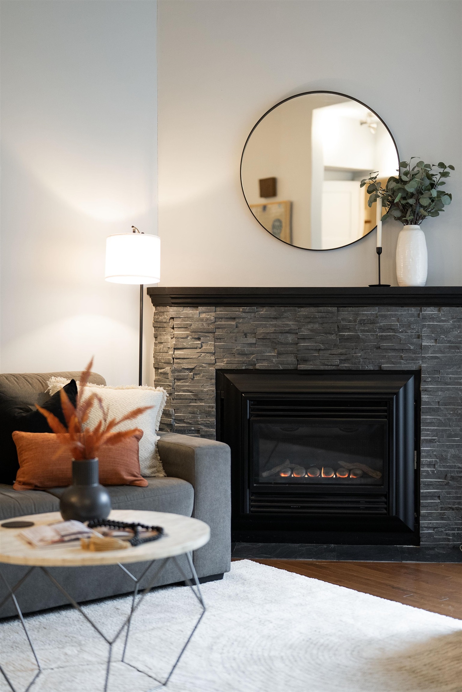 216 E 6th Street 118