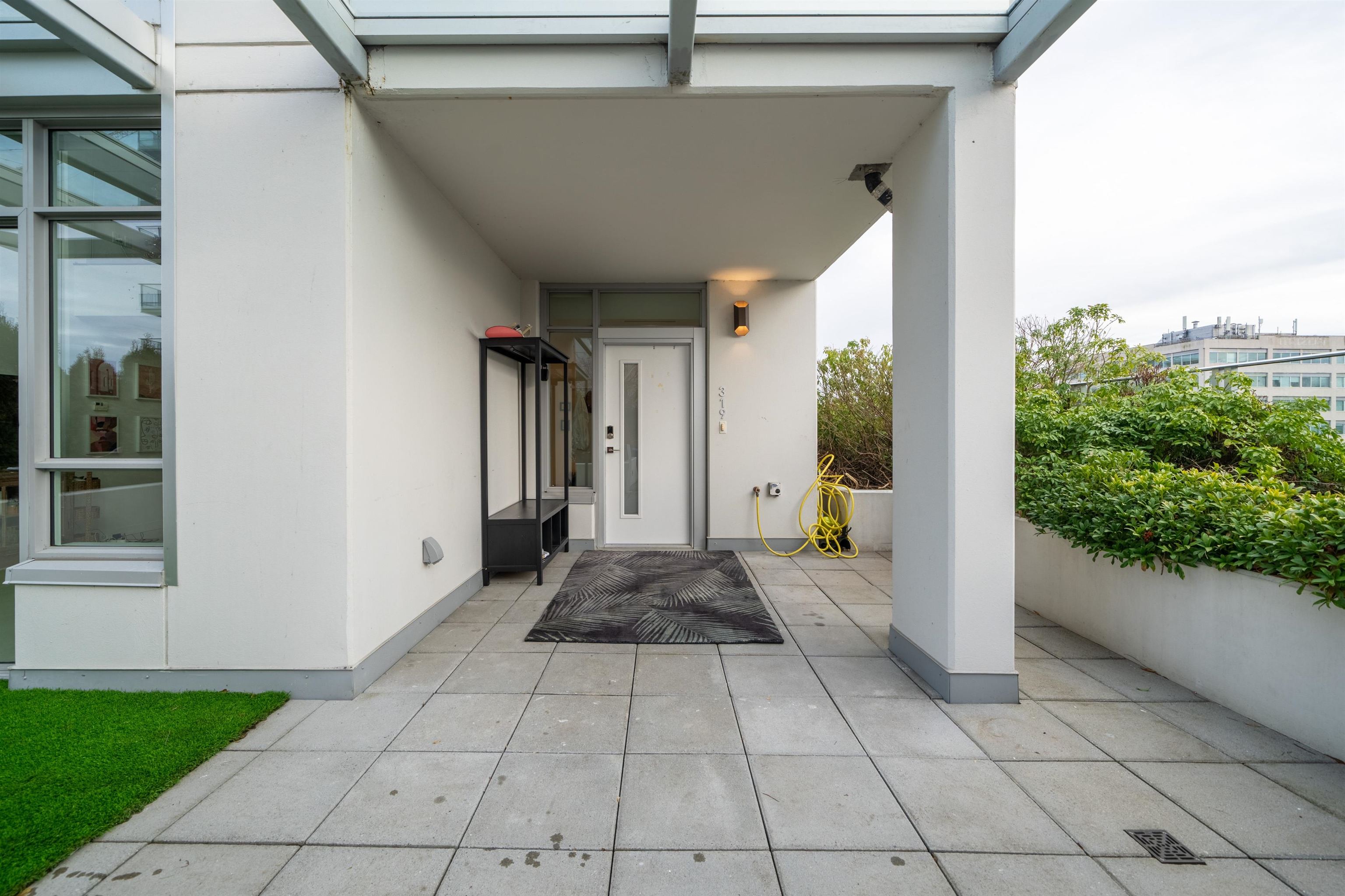 5580 No. 3 Road 319