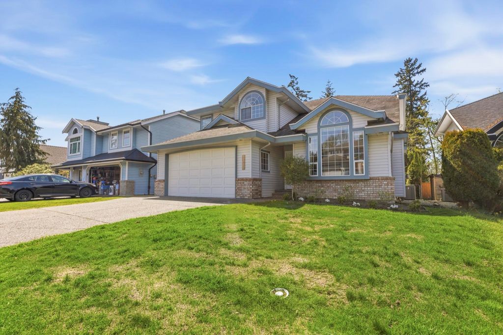 Photo of 23623 Tamarack Lane, Maple Ridge, BC V2W 1B3 (MLS # R3114592)