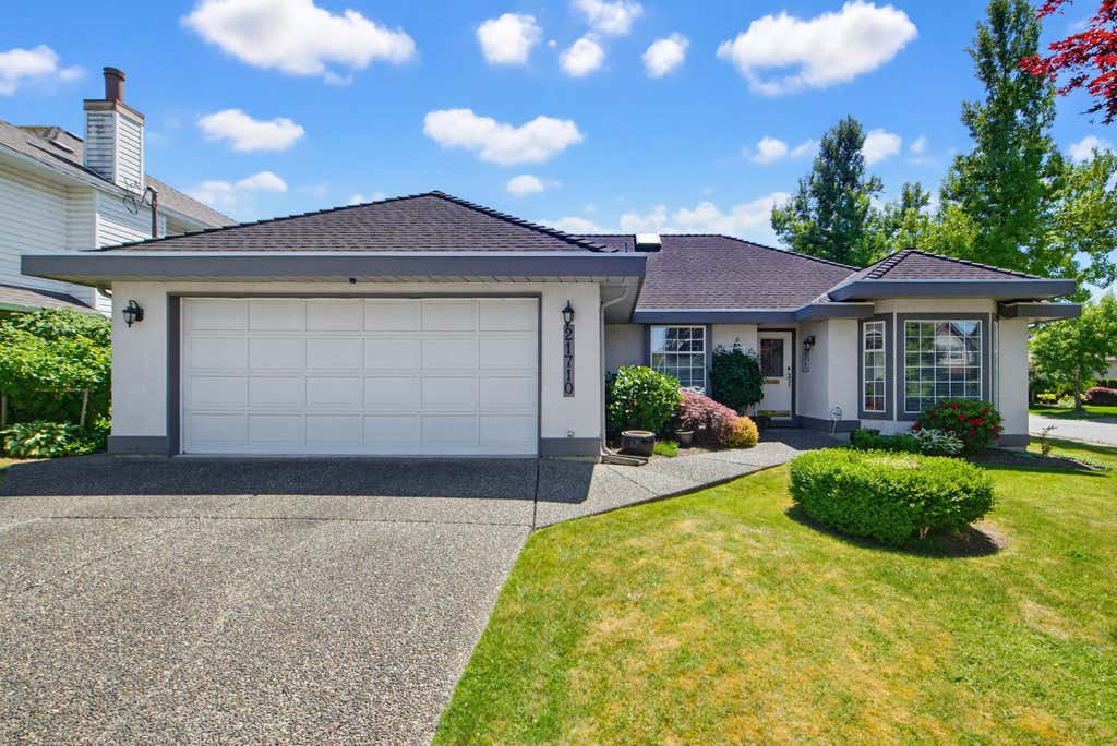 Photo of 21710 46 Avenue, Langley, BC V3A 3J4 (MLS # R3131466)