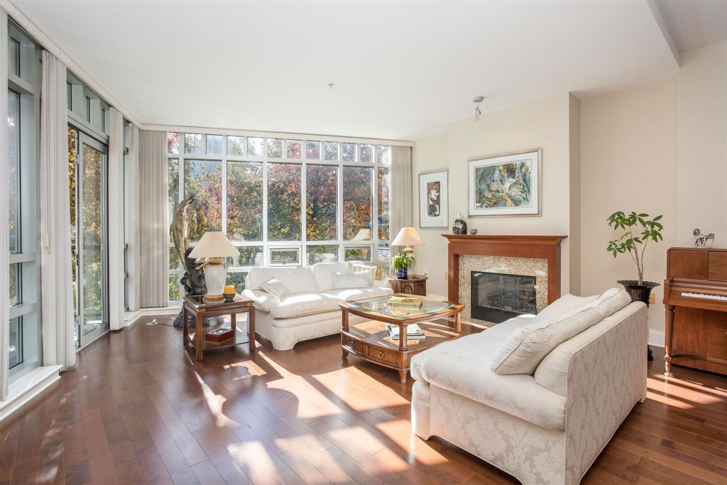 listing image 1101723238434172404