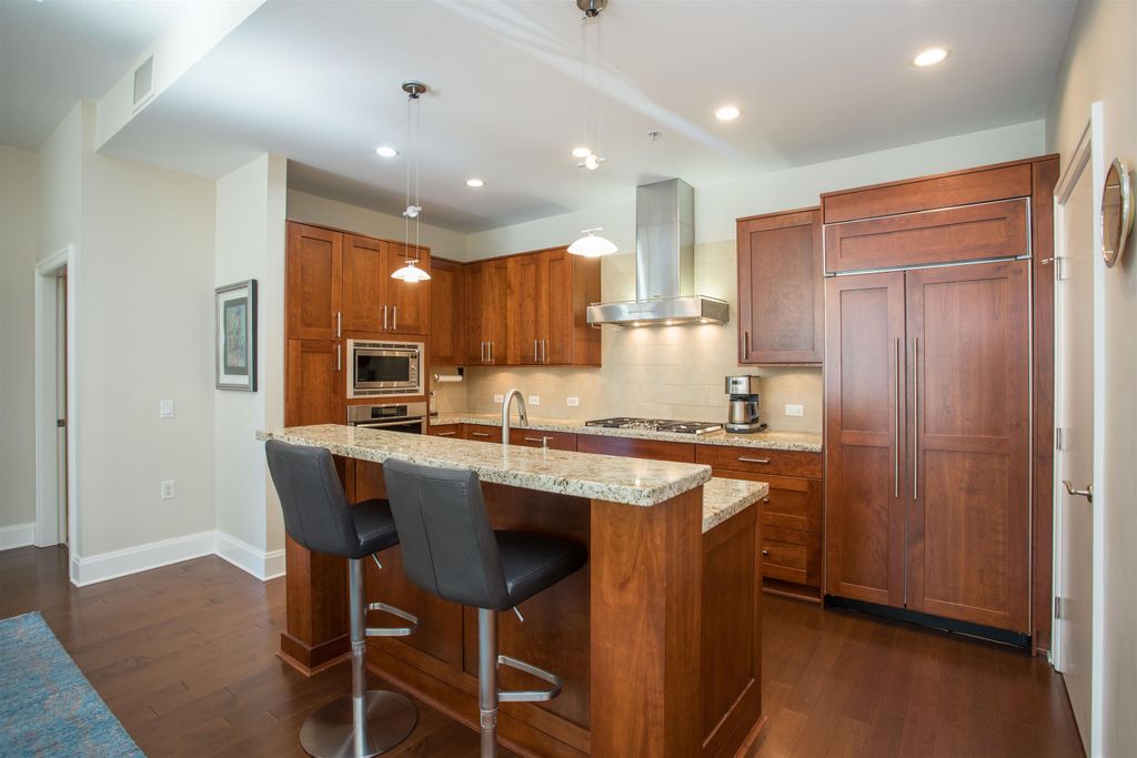 listing image 1105786203638040480