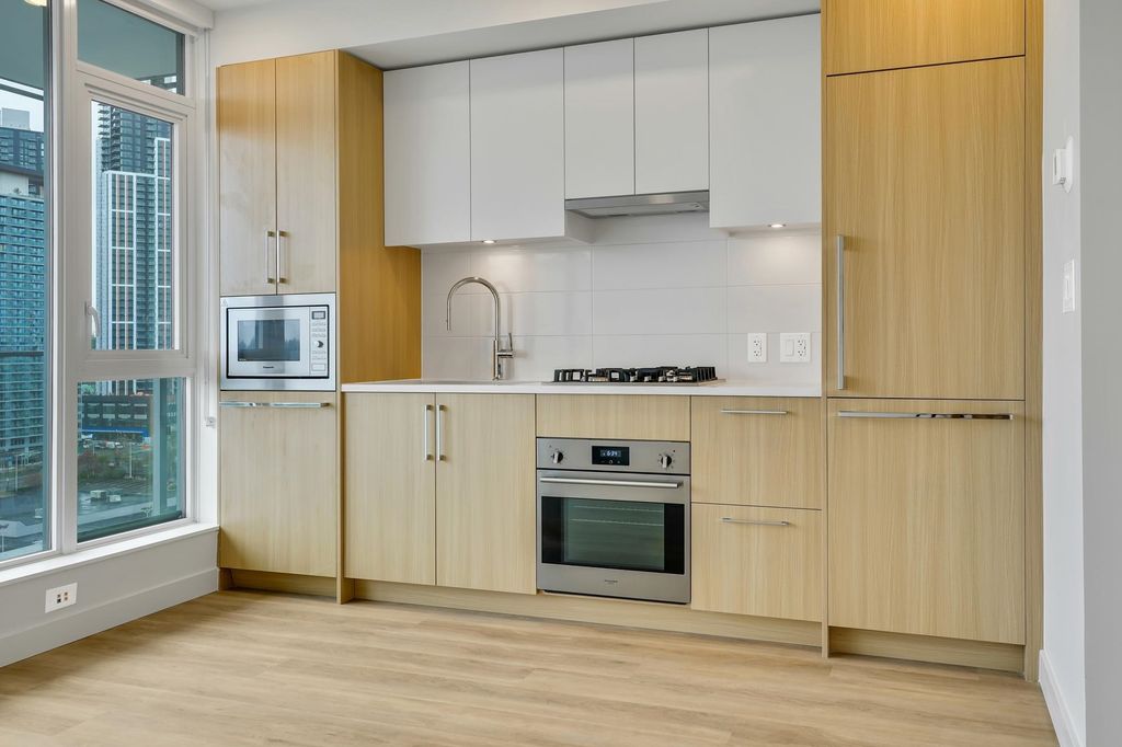 listing image 1103058605752242480