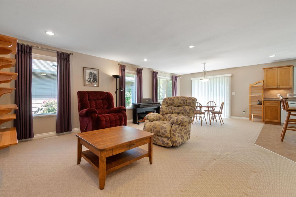 listing image 1100833528076842975