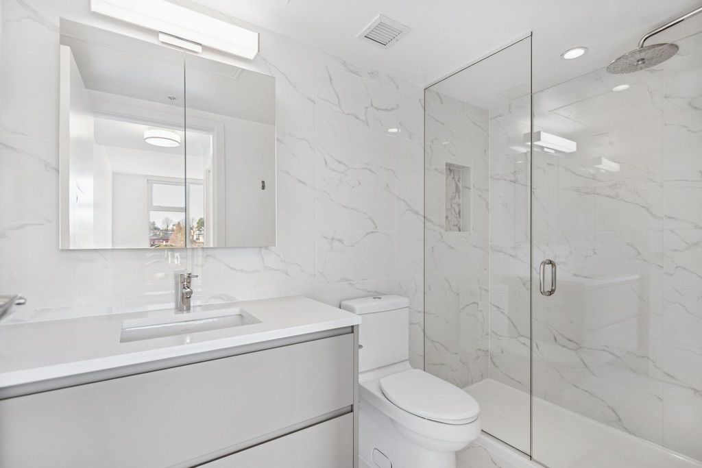 listing image 1106159191586697565