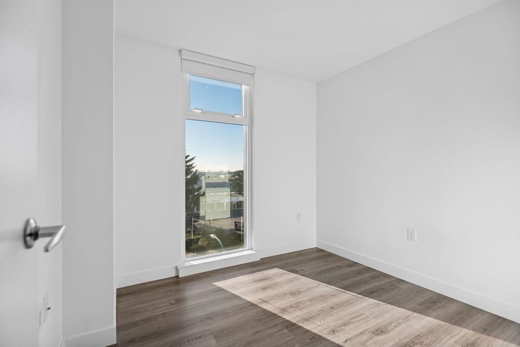 listing image 1101174521016532772