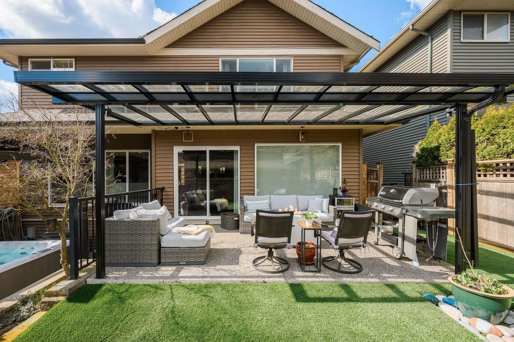 listing image 1102255139356294207