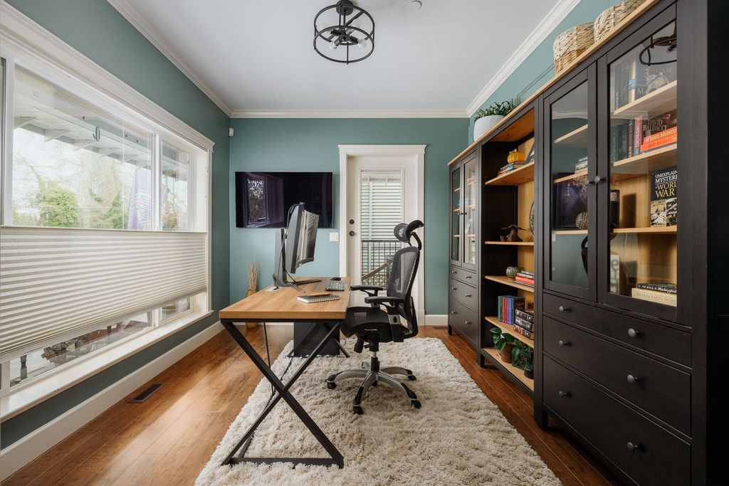 listing image 1107511968943270978