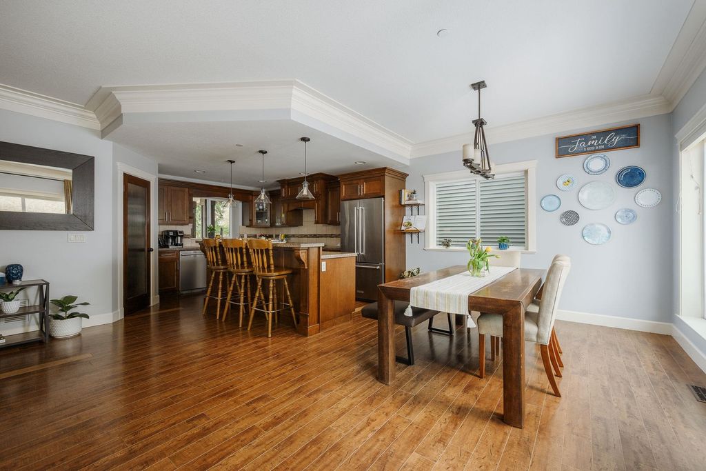 listing image 1107896424269456630