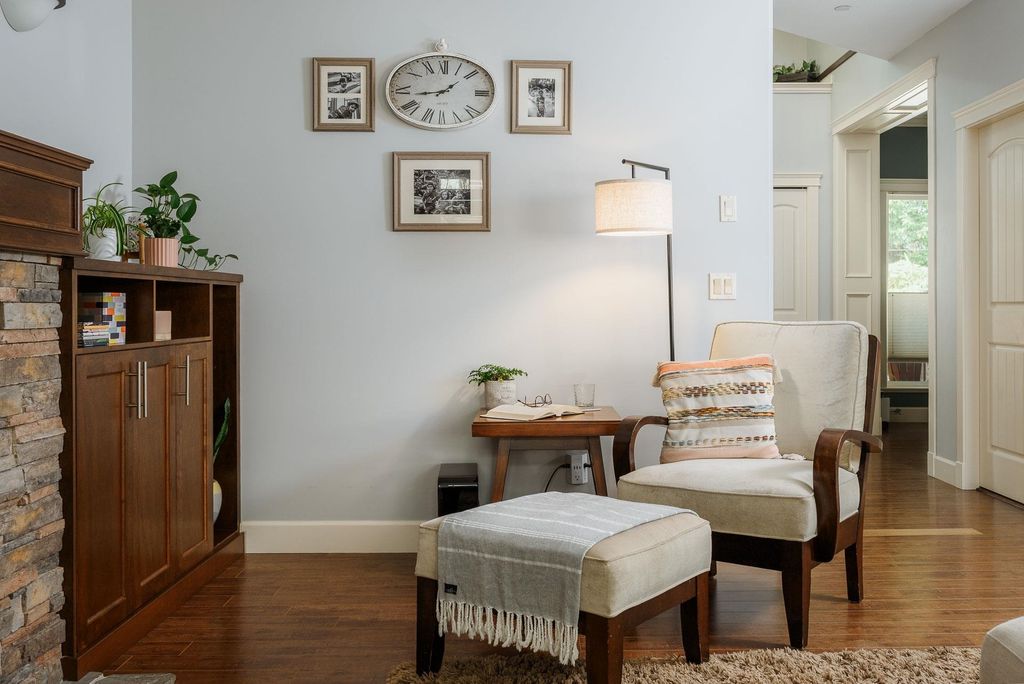 listing image 1107967567851889783