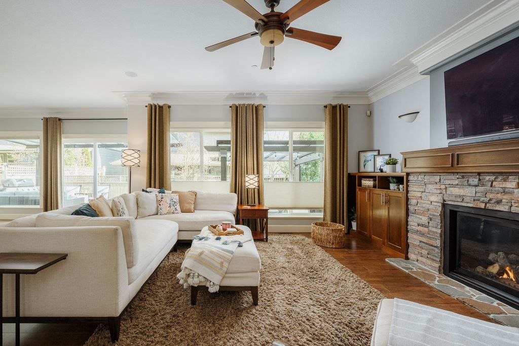 listing image 1105910121254141636