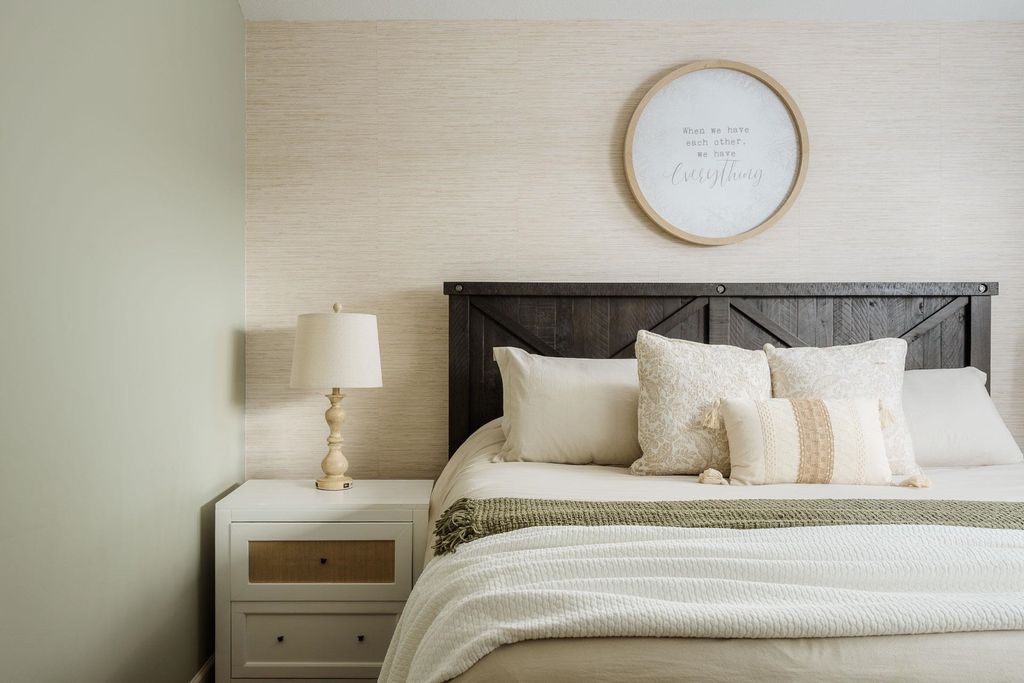 listing image 1107583822160181180