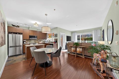 2473 Atkins Avenue 102 Port Coquitlam BC V3C 0C4