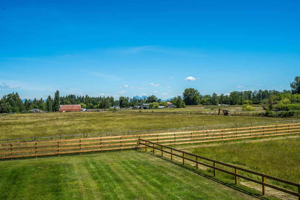 Photo of 19636 8 Avenue, Langley, BC V2Z 1W1 (MLS # R3137323)