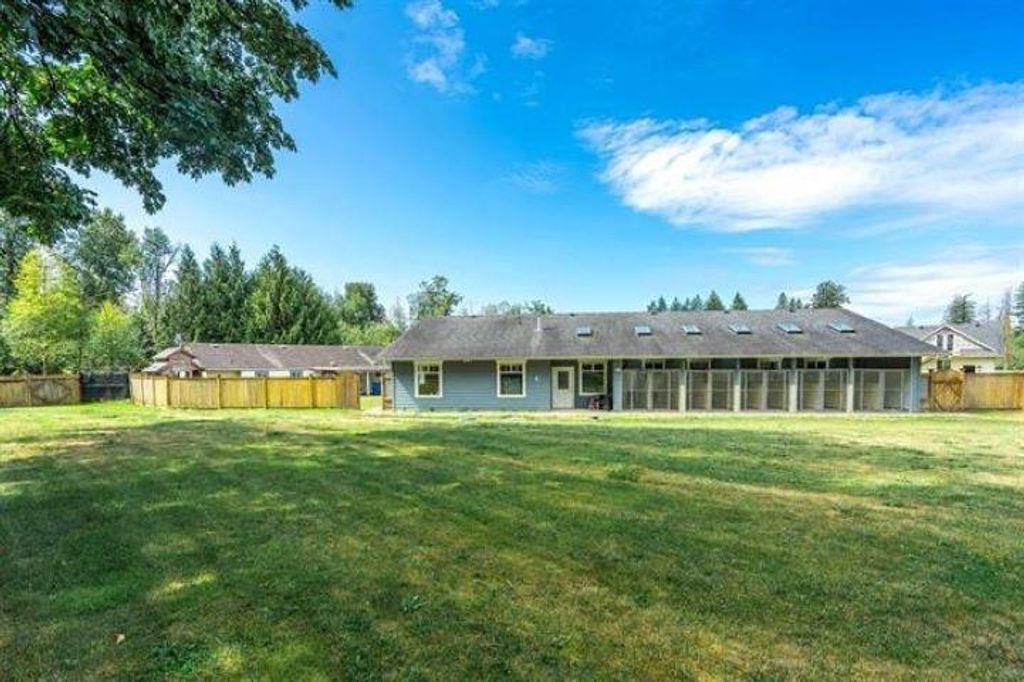 listing image 1108123753967964032