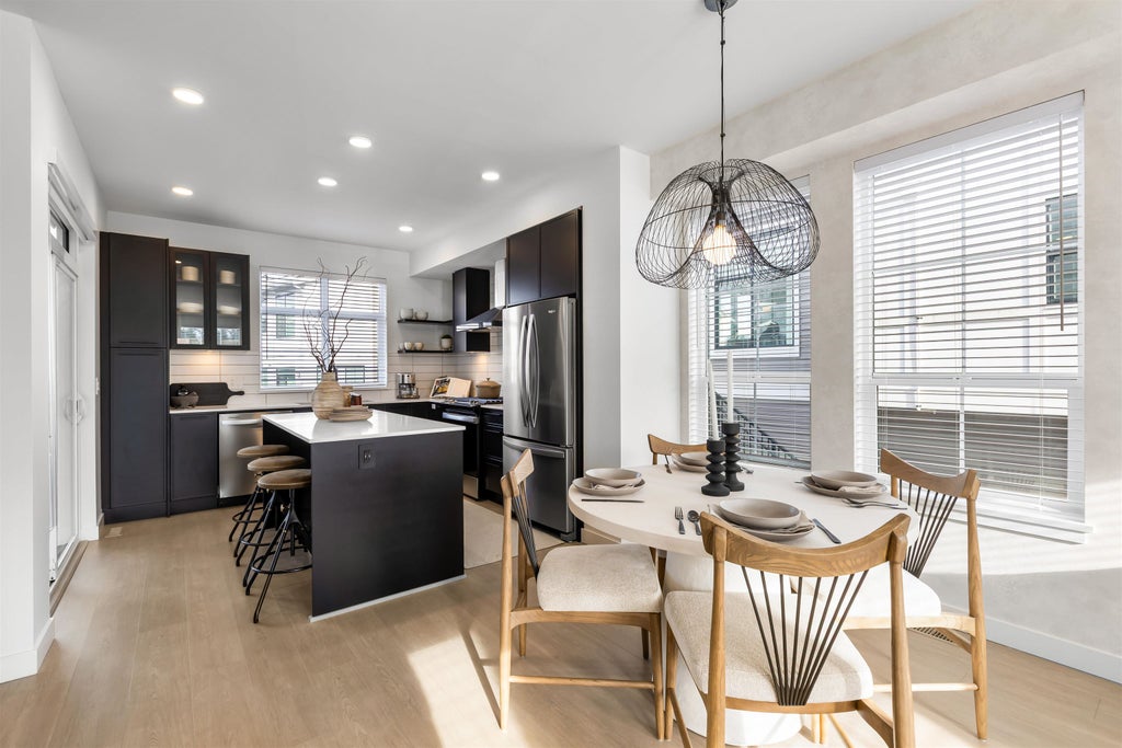 Photo of 2891 Montrose Avenue #29, Abbotsford, BC N0N 0N0 (MLS # R3167518)