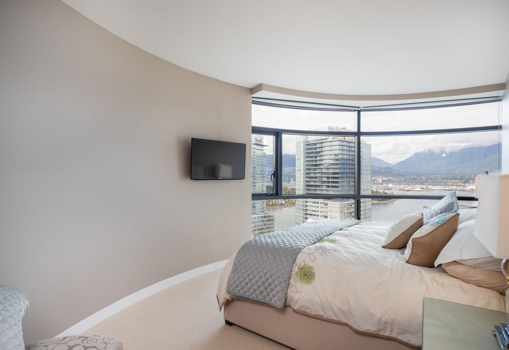 listing image 1106592337164381906