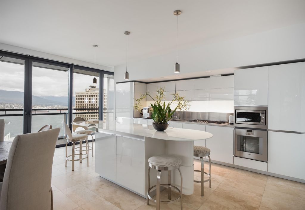 listing image 1100097022815317423