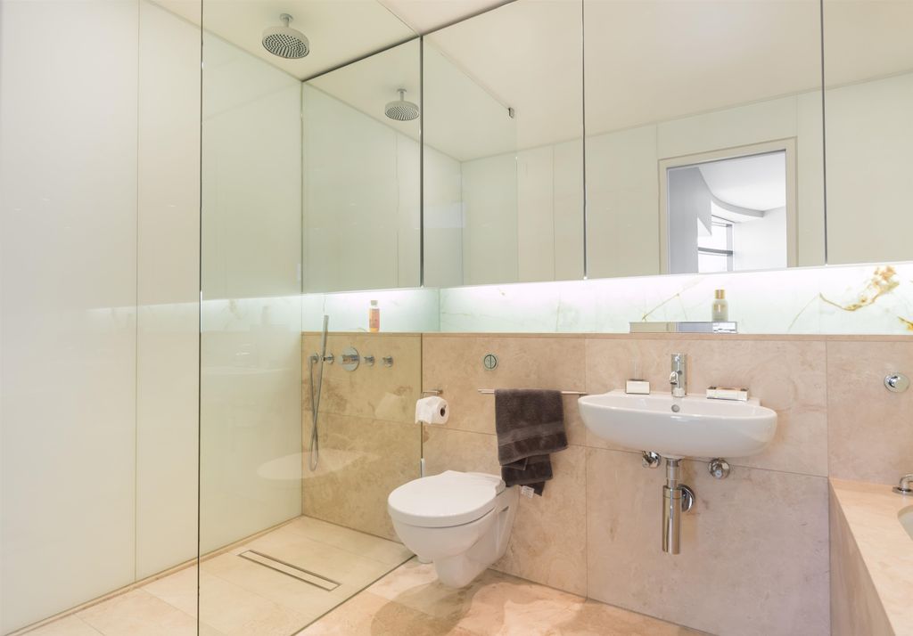 listing image 1101892739807735350