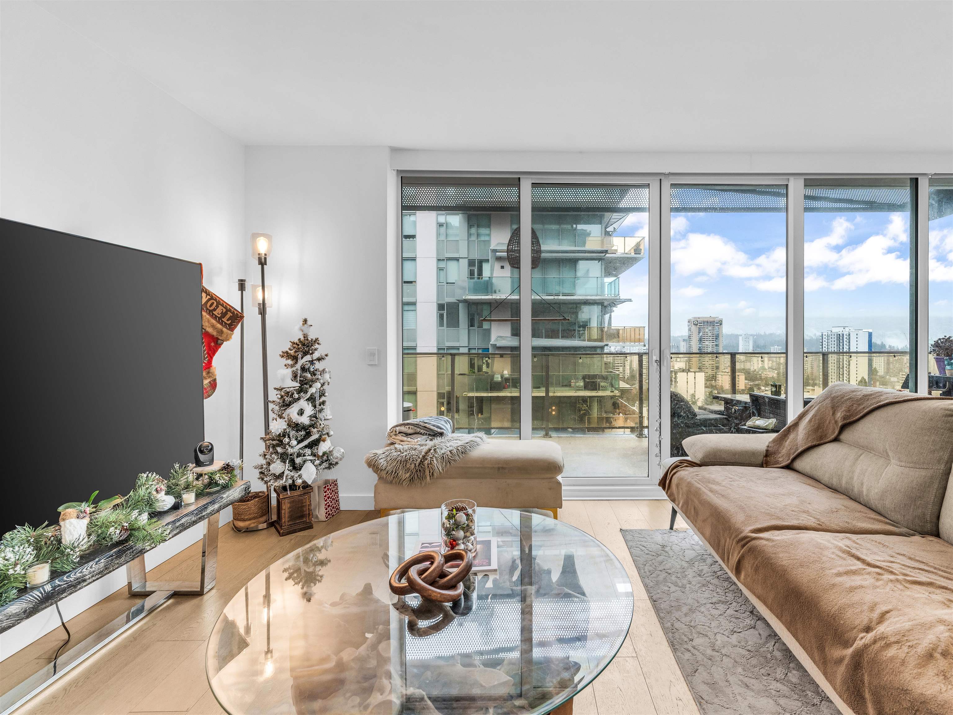 1365 Davie Street 1401