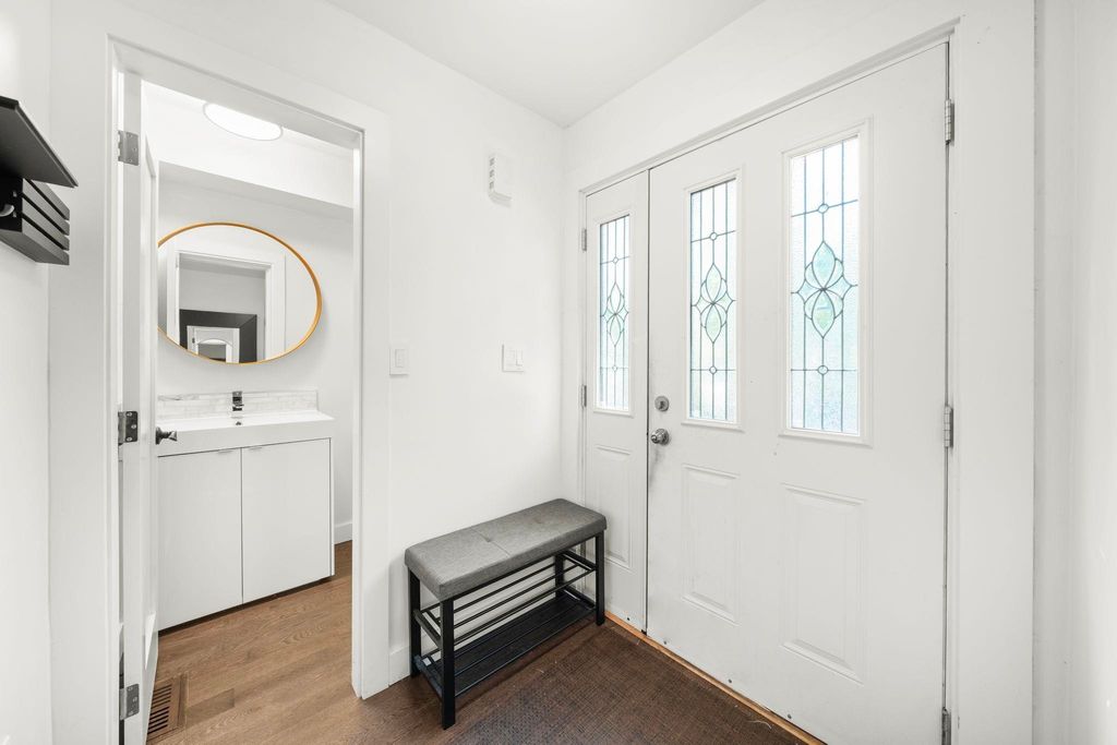 listing image 1107404587489879030