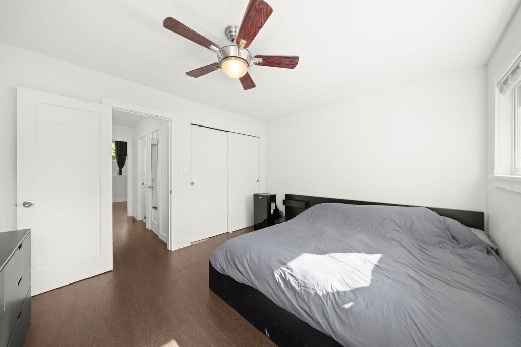 listing image 1101675376216803656