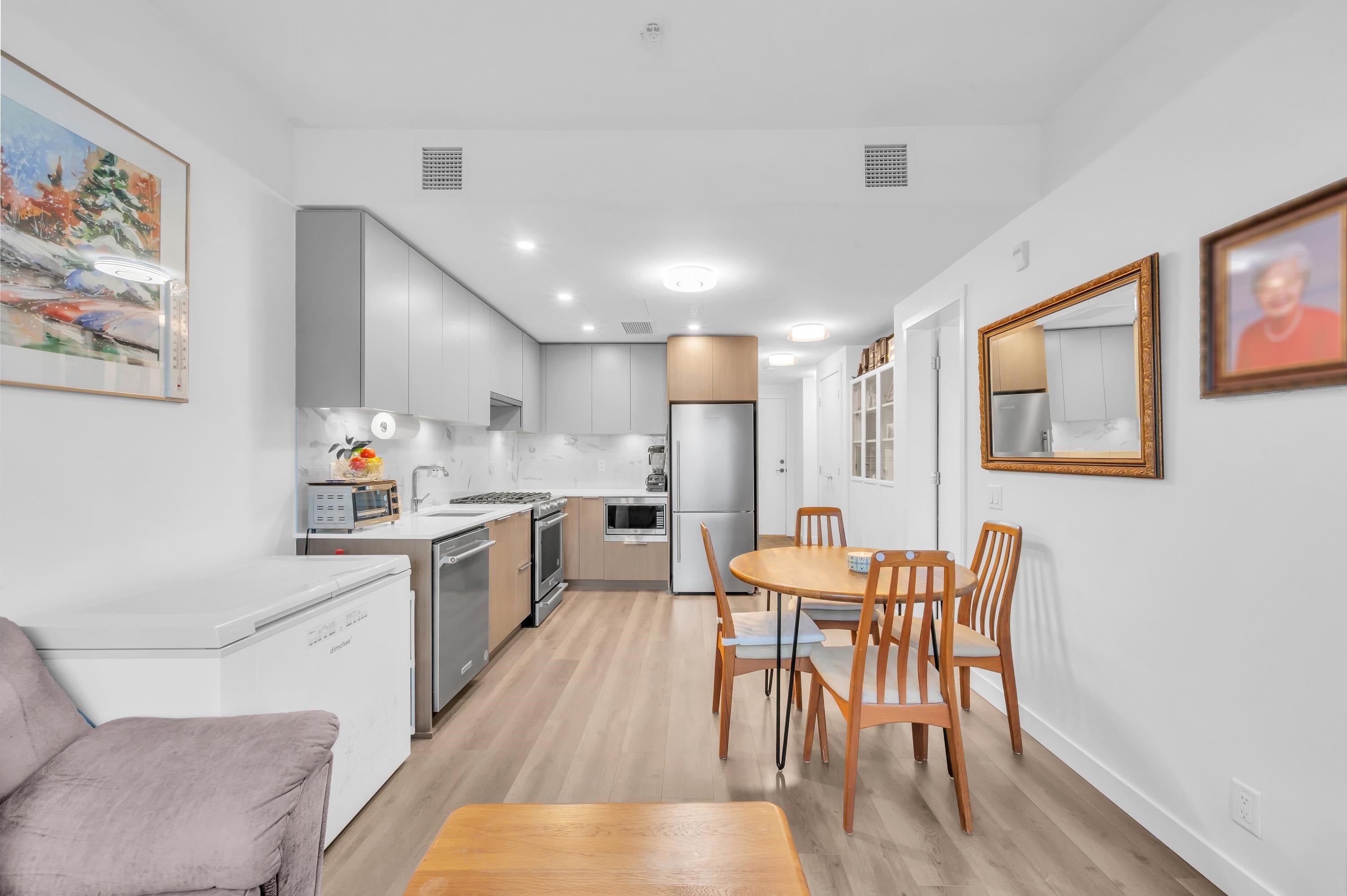 648 Lea Avenue 210