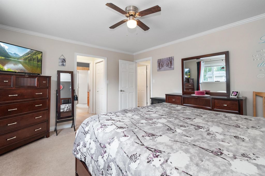 listing image 1105492150828740998