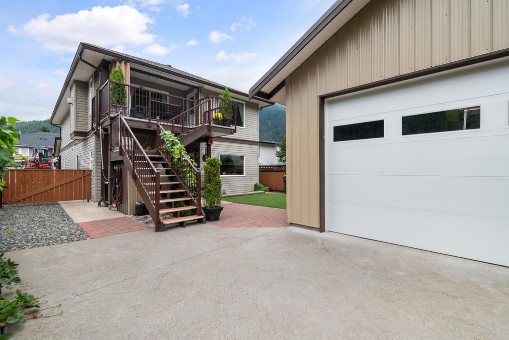 listing image 1107803569803563948