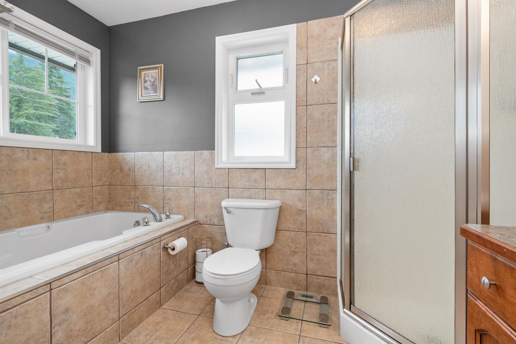 listing image 1100101510529933413