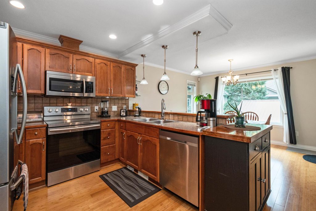 listing image 1100845749508222644
