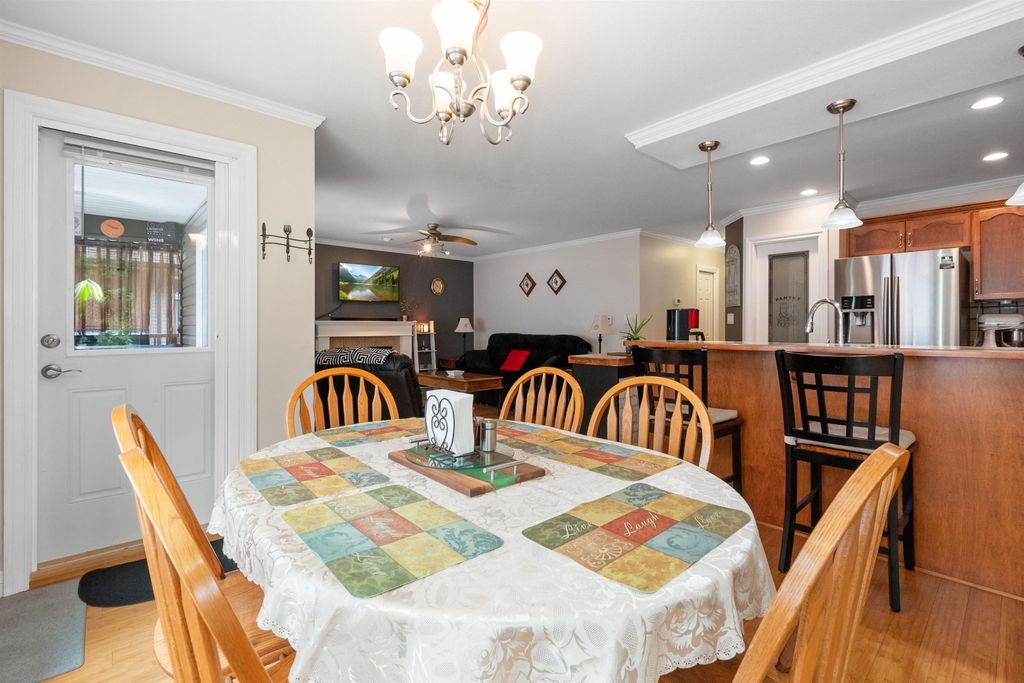 listing image 1109767423213145165