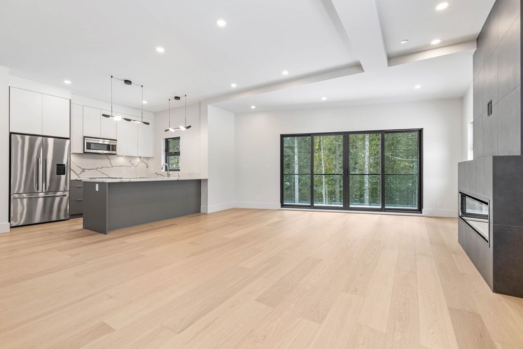 listing image 1106152845093634090