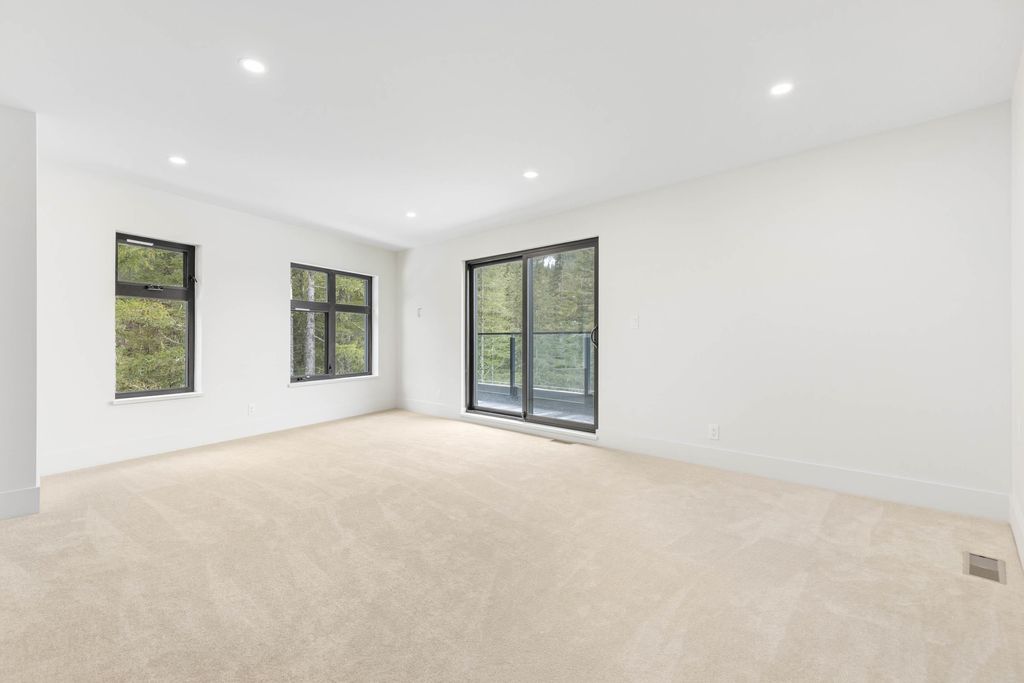 listing image 1105424240415864094