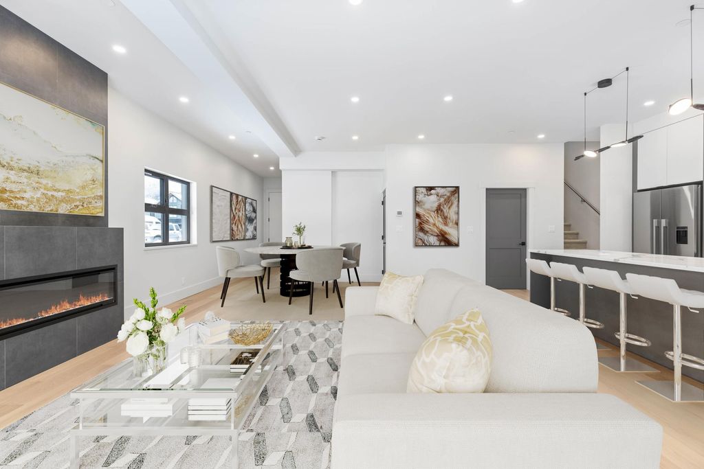 listing image 1104677604463639682