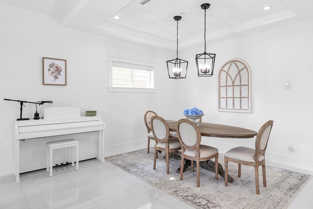 1462 Pitt River Road