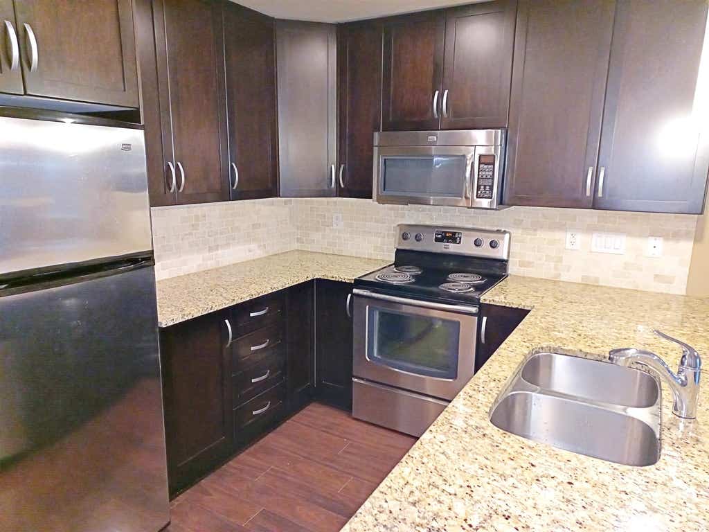Photo of 3192 Gladwin Road #218, Abbotsford, BC V2T 6M9 (MLS # R3145412)