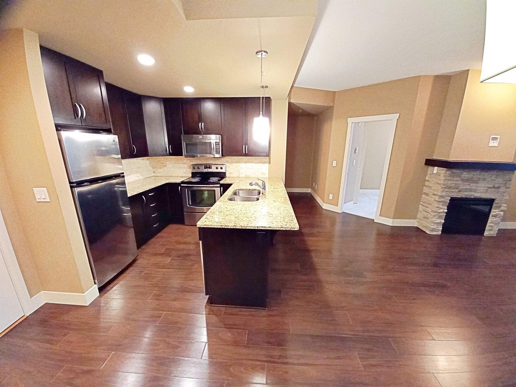 Photo of 3192 Gladwin Road #218, Abbotsford, BC V2T 6M9 (MLS # R3145412)