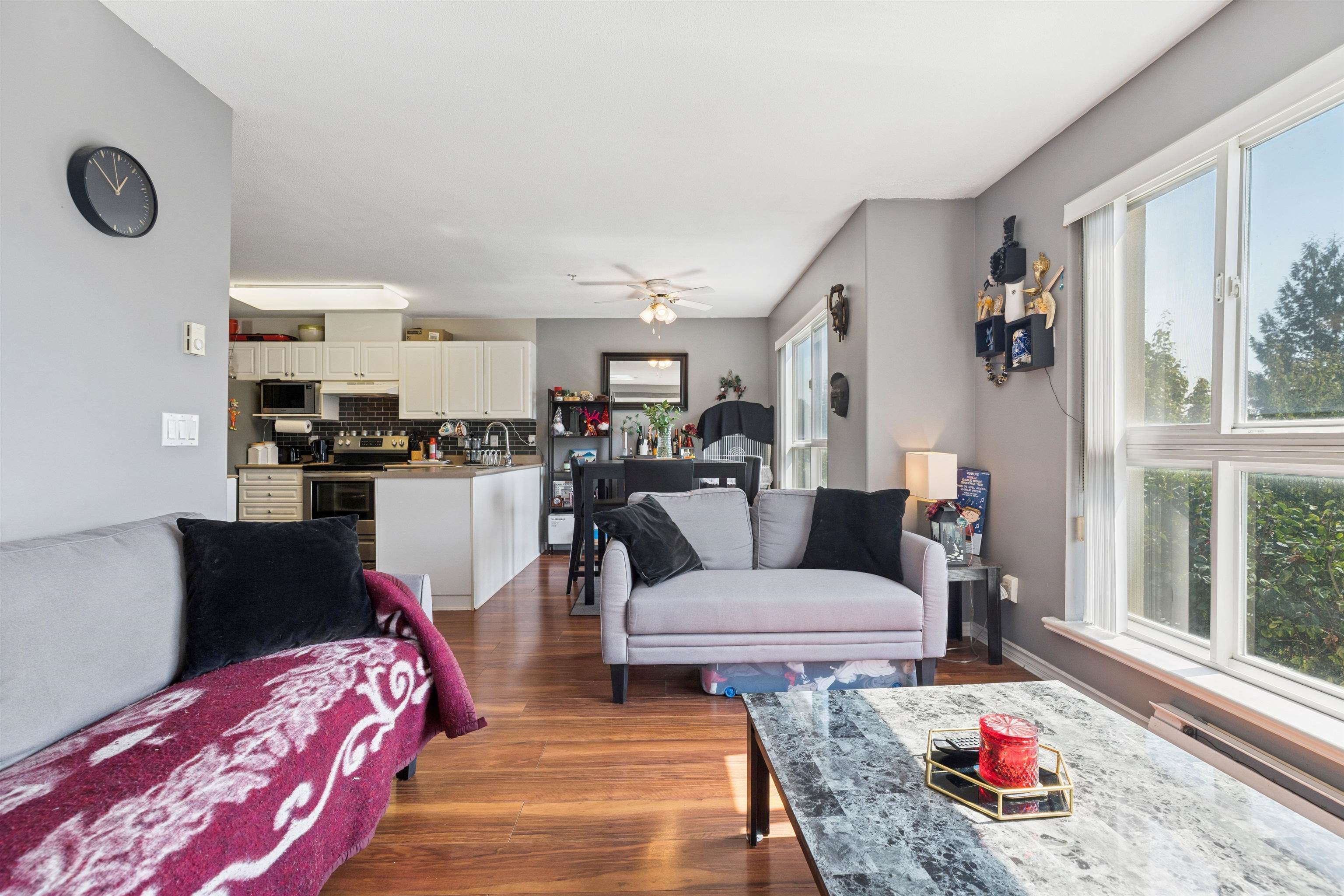 22230 North Avenue 405