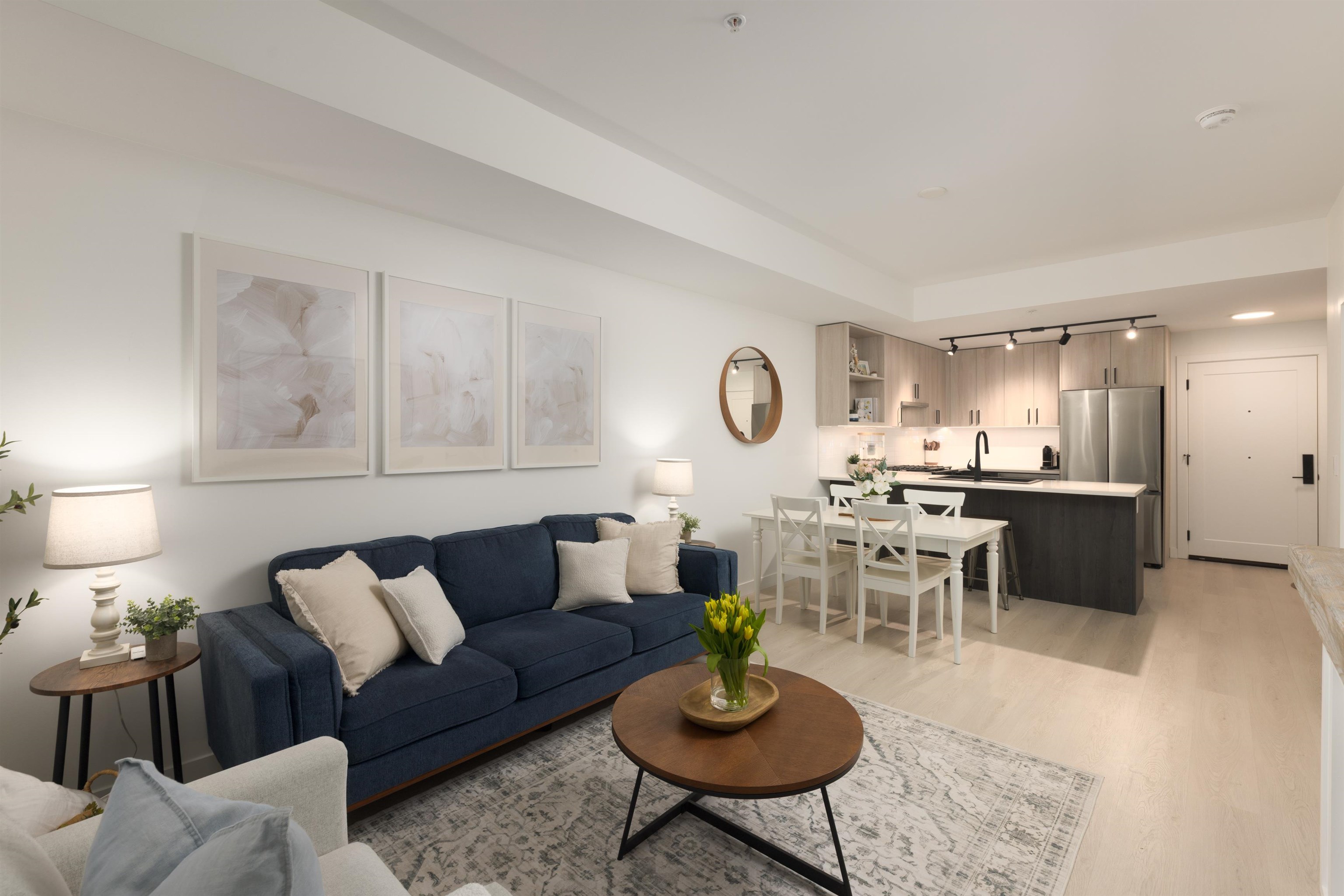 1100 Clarke Road 208